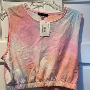 🛍3/$20🛍 Tie dye crop top size large. NWT.